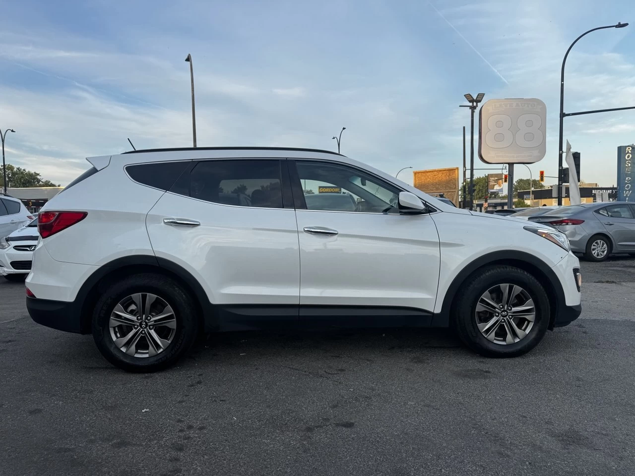 2015 Hyundai Santa Fe Sport Premium**AWD**Jamais Accidente**SIEGES CHAUFFNATS AVANT ET ARRIERE**VOLANT CHAUFFNATS**MAGS** Main Image