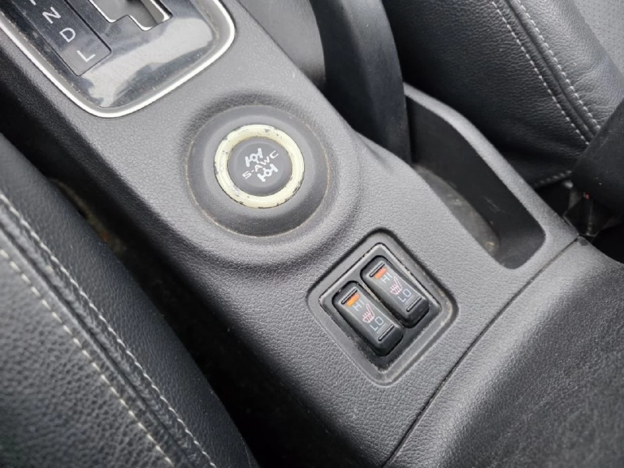 2015 Mitsubishi Outlander **GT**JAMAIS ACCIDENTEE**7 PASSAGERS**CUIR**NAVI**CAMERA DE RECUL**SIEGES CHAIFFANTS**MAGS** Image principale