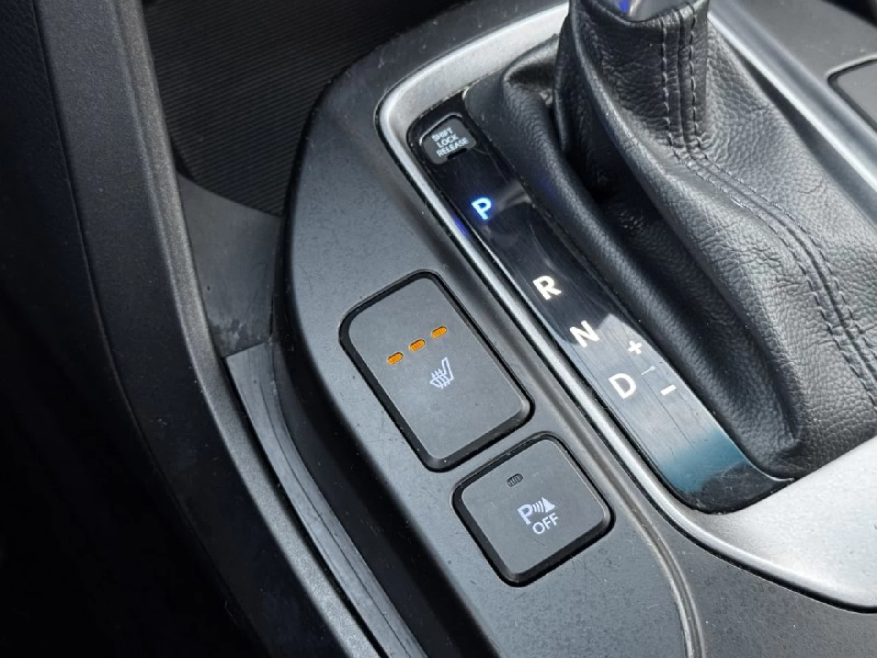 2015 Hyundai Santa Fe Sport Premium**AWD**Jamais Accidente**SIEGES CHAUFFNATS AVANT ET ARRIERE**VOLANT CHAUFFNATS**MAGS** Image principale