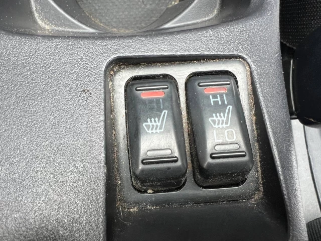Mitsubishi Lancer LIMITED** Jamais accidente**TOIT OUVRANT**SIEGES CHAUFFANTS**MAGS**AIRCLIM** 2015