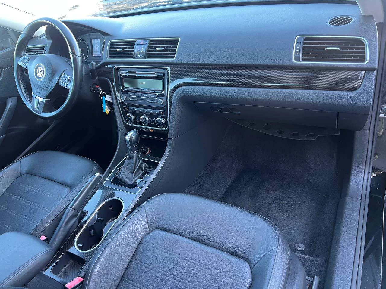 2013 Volkswagen Passat Comfortline**TOIT OUVRANT**MAGS**CUIR**SIEGES CHAUFFANTS** Image principale
