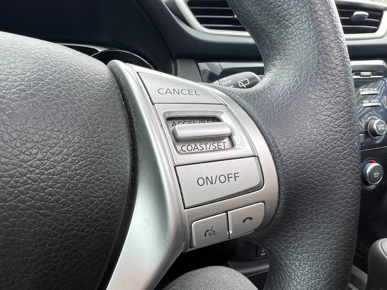 2015 Nissan Rogue SV**AWD**CERTIFIÉ Par la SAAQ**TOIT PANORAMIQUE**CAMERA DE RECULE**SIEGES CHAUFFANTS** Image principale
