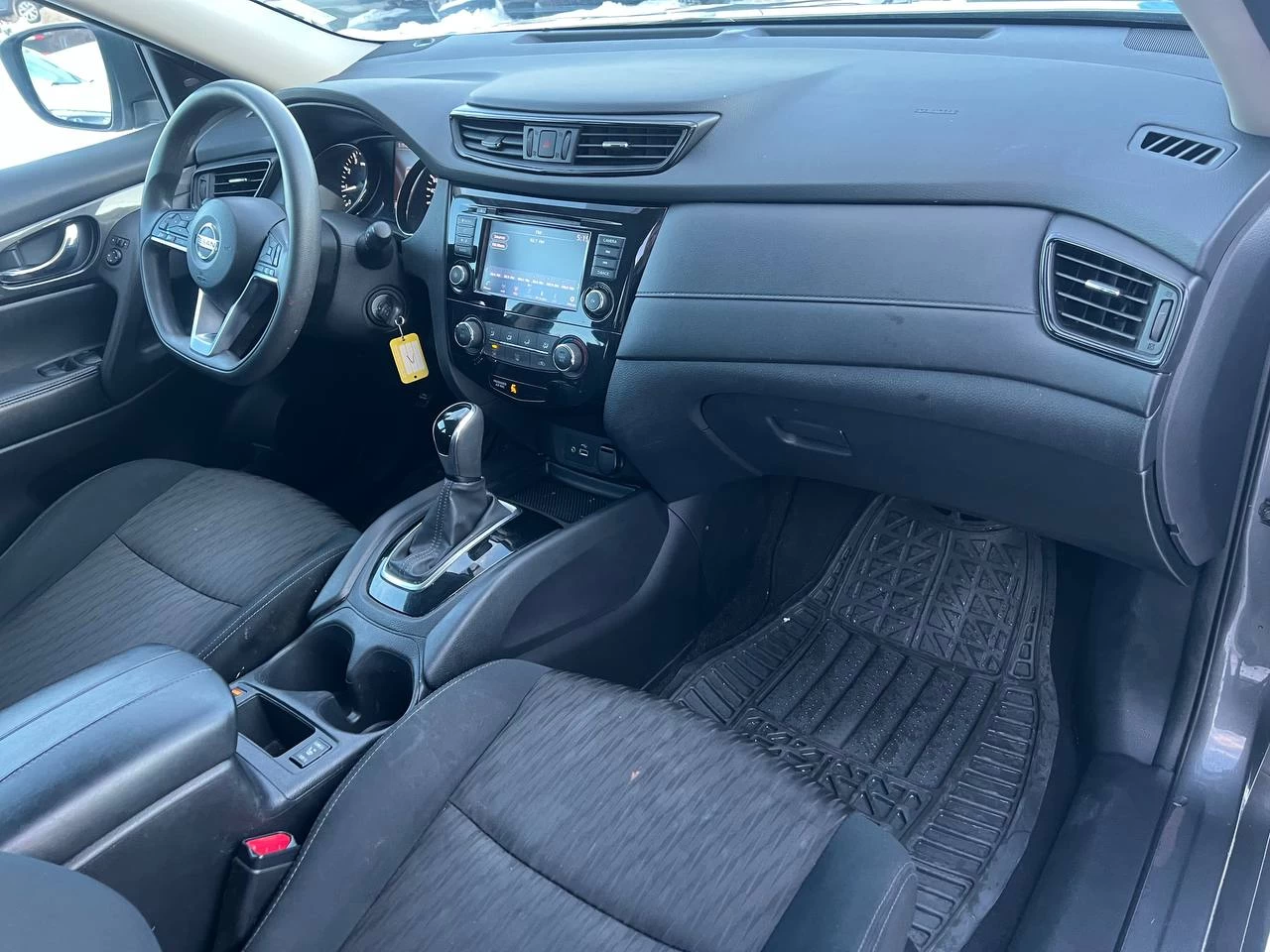 2018 Nissan Rogue S**CAMERA DE RECUL**SIEGES CHAUFFANTS**Alerte d’angle mort** Image principale