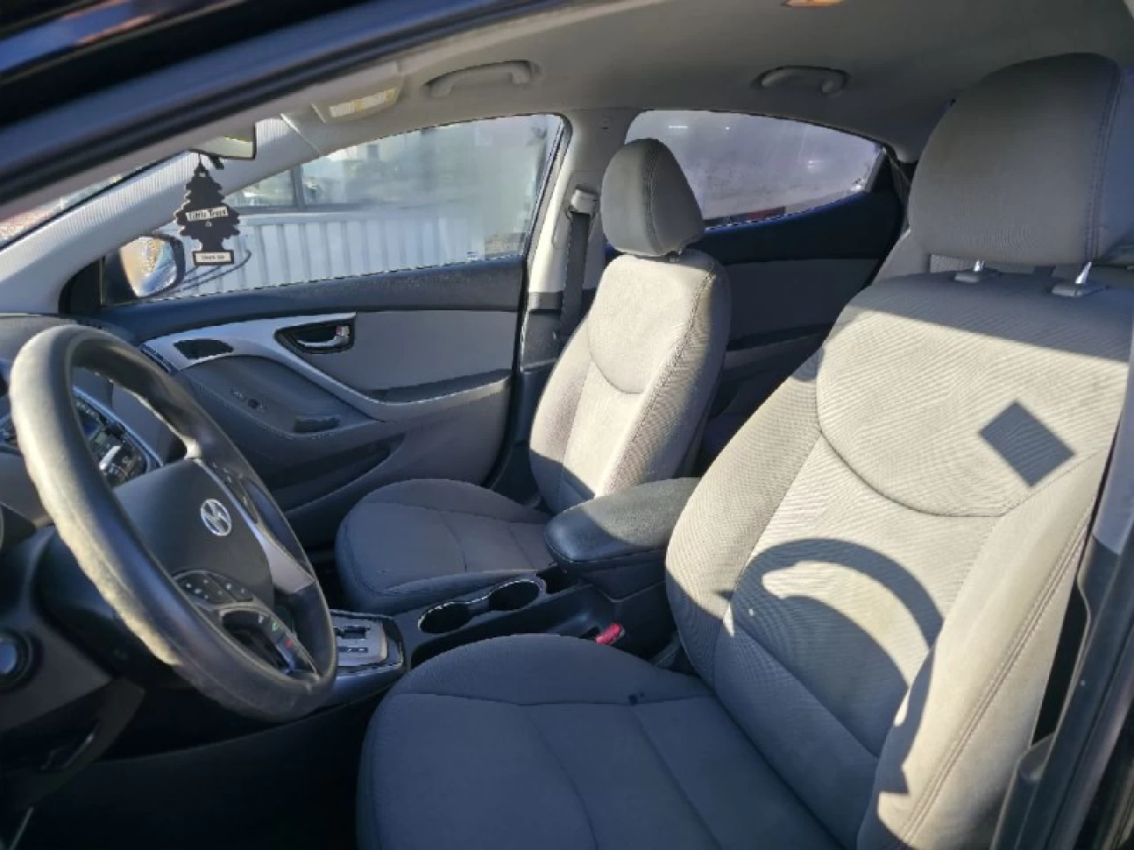 2013 Hyundai Elantra **GL**MAGS**SIEGES CHAUFFANTS**EN SPECIAL** Image principale