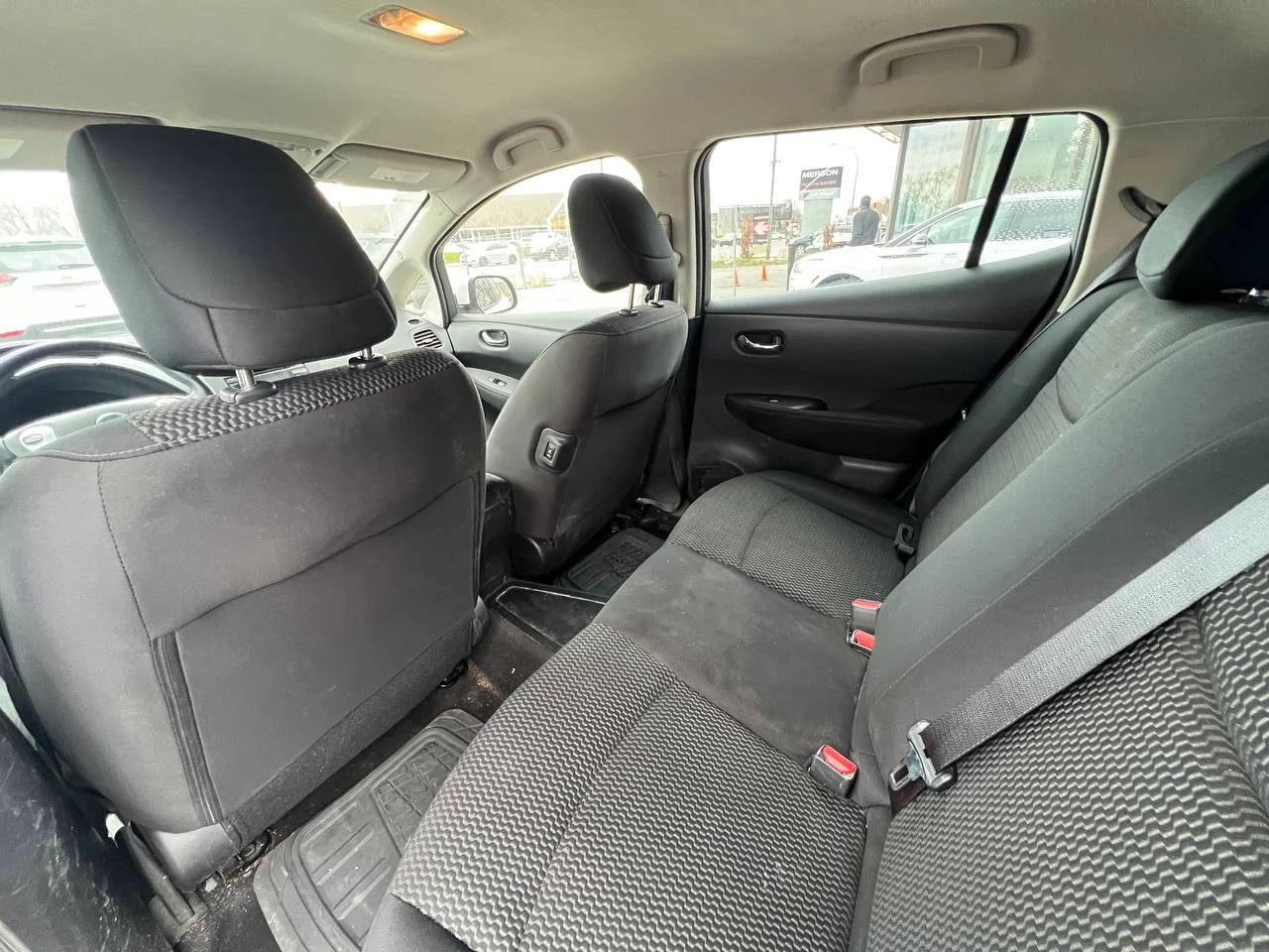2015 Nissan LEAF SV**Jamais Accidentee**CAMERA DE RECUL**SIEGES CHAUFFANTS EN AVANT ET ARRIERE**VOLANT CHAUFFANTS Image principale