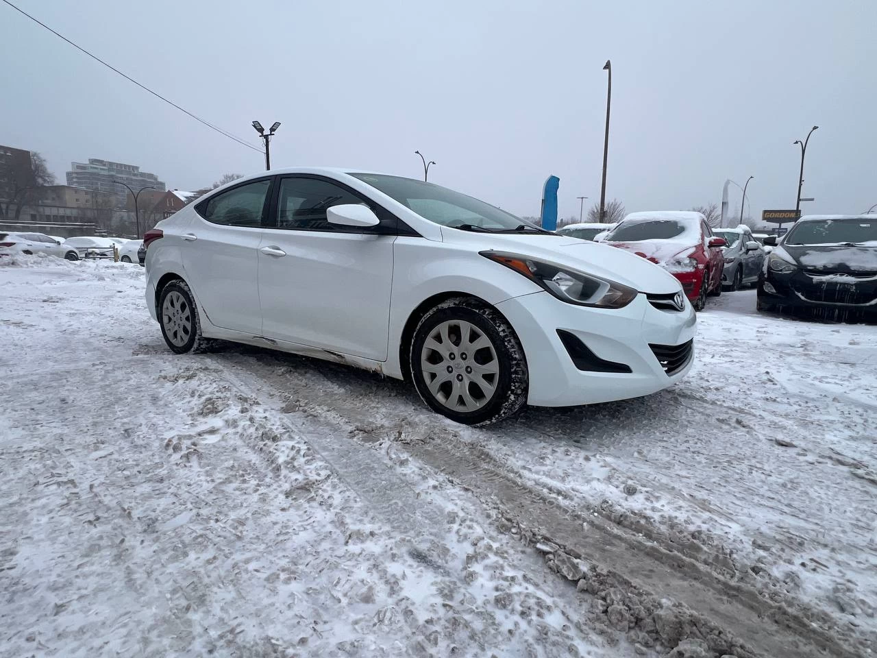 2015 Hyundai Elantra GL**SIEGES CHAUFFANTS** Image principale