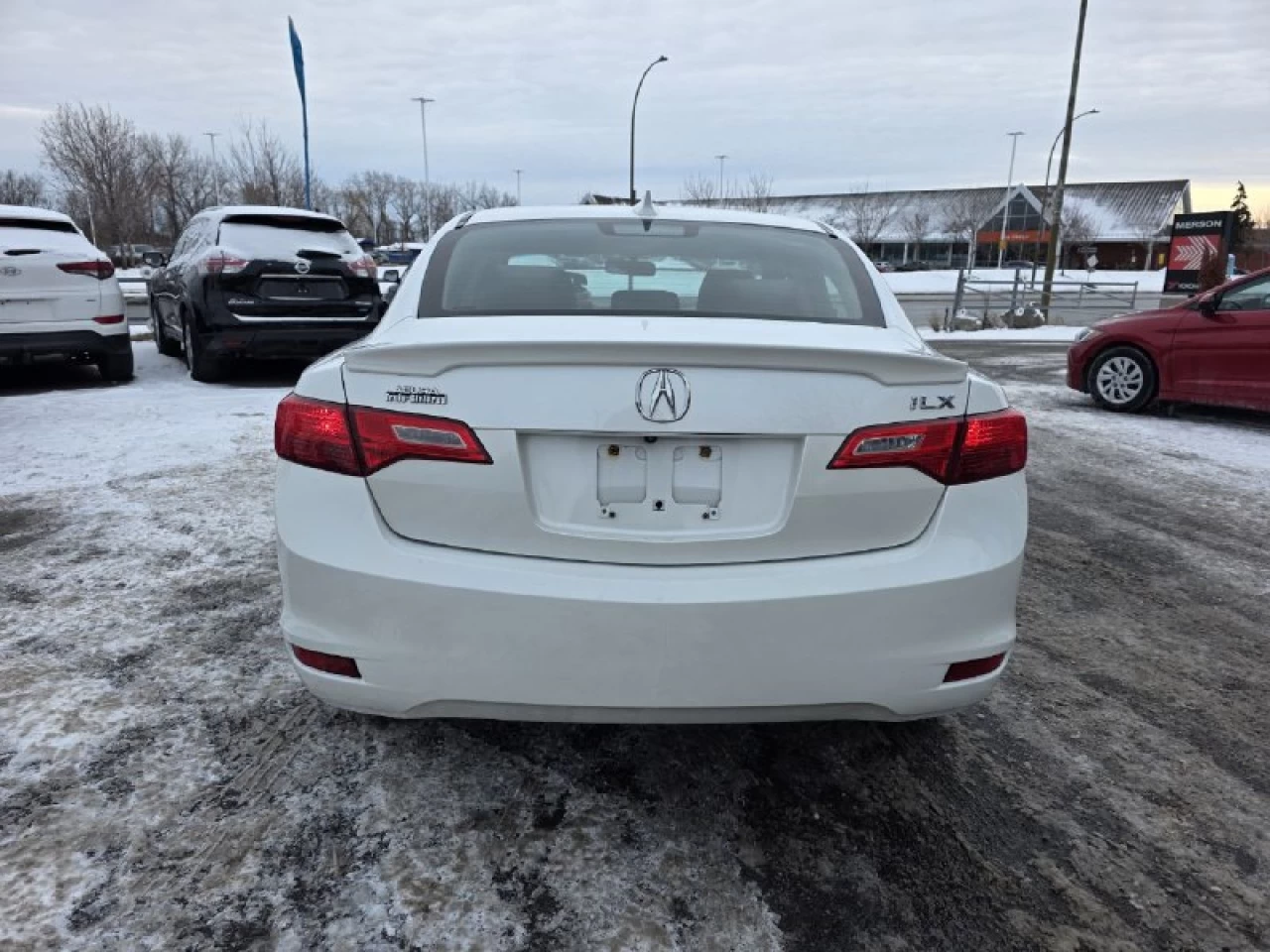 2015 Acura ILX Toit Ouvrant**CAMERA DE RECUL**SIEGES CHAUFFANTS**MAGS** Image principale