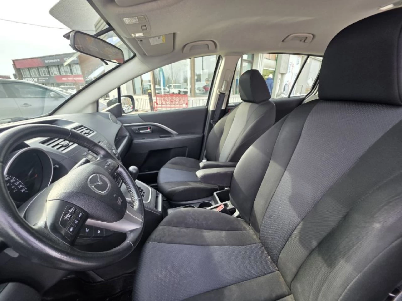 2015 Mazda 5 GS**Jamais Accidente**Tres Bien Entretenu**6 PASSAGERS**MAGS**EN SPECIAL** Image principale