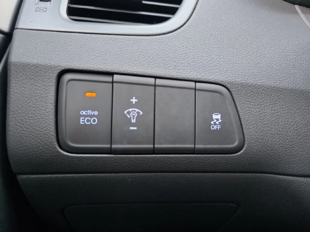 2014 Hyundai Elantra GL**SAAQ CERTIFIEE**SIEGES CHAUFFANTS** Image principale