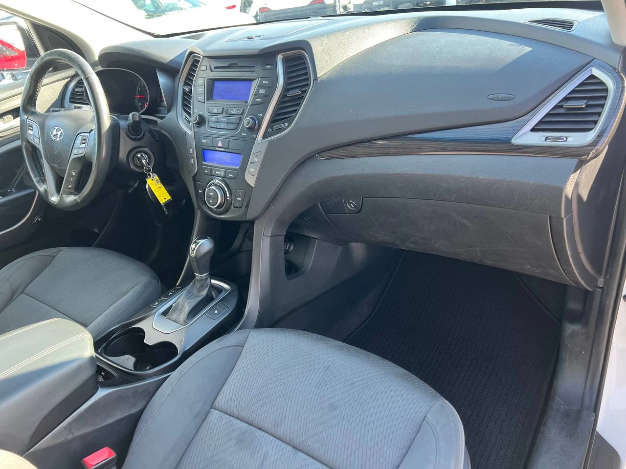 2015 Hyundai Santa Fe Sport Premium**AWD**Jamais Accidente**SIEGES CHAUFFNATS AVANT ET ARRIERE**VOLANT CHAUFFNATS**MAGS** Main Image