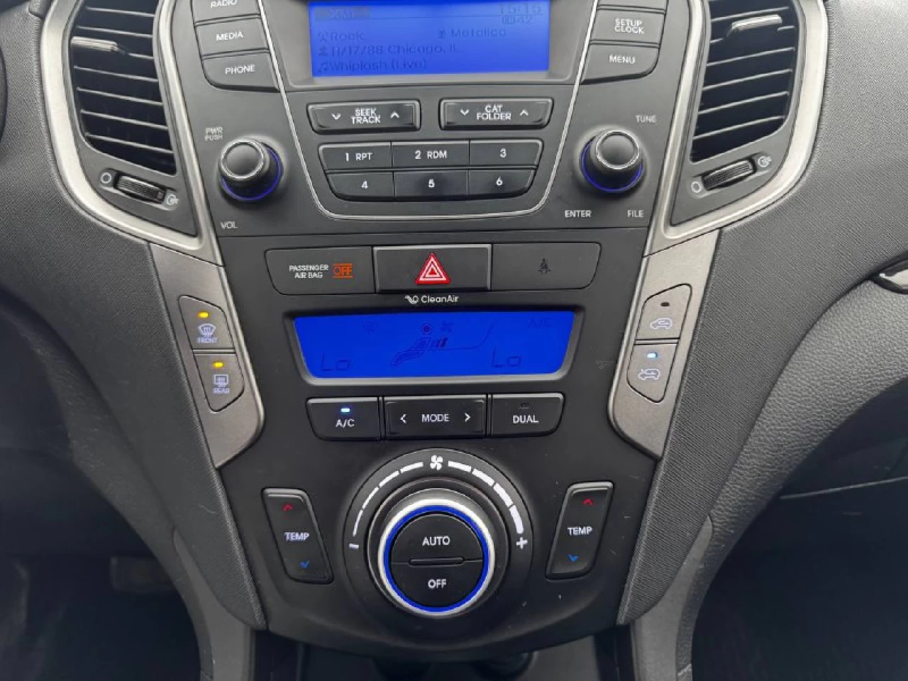 2014 Hyundai Santa Fe Sport Premium**Jamais Accidente**SIEGES CHAUFFNATS AVANT ET ARRIERE**VOLANT CHAUFFNATS**Financement 1Ère, 2e et 3e chance !! 100% ApprouvÉ Image principale