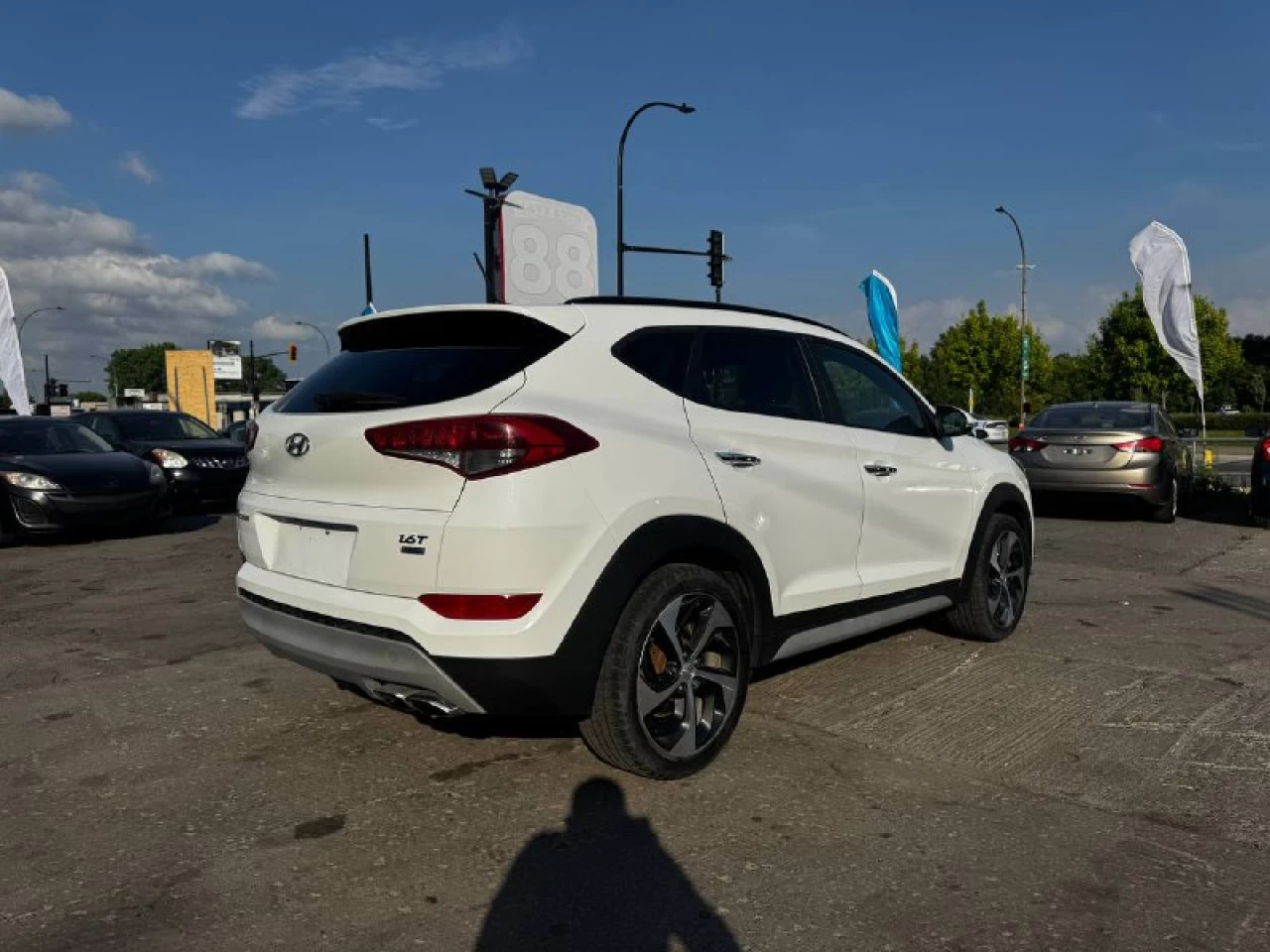 2017 Hyundai Tucson SE**AWD**Jamais accidente**Un PropriÉtaire**CUIR**TOIT PANORAMIQUE**VOLANT CHAUFFNATS**SIEGES CHAUFFANTS**MAGS**CAMERA DE RECULE** Image principale