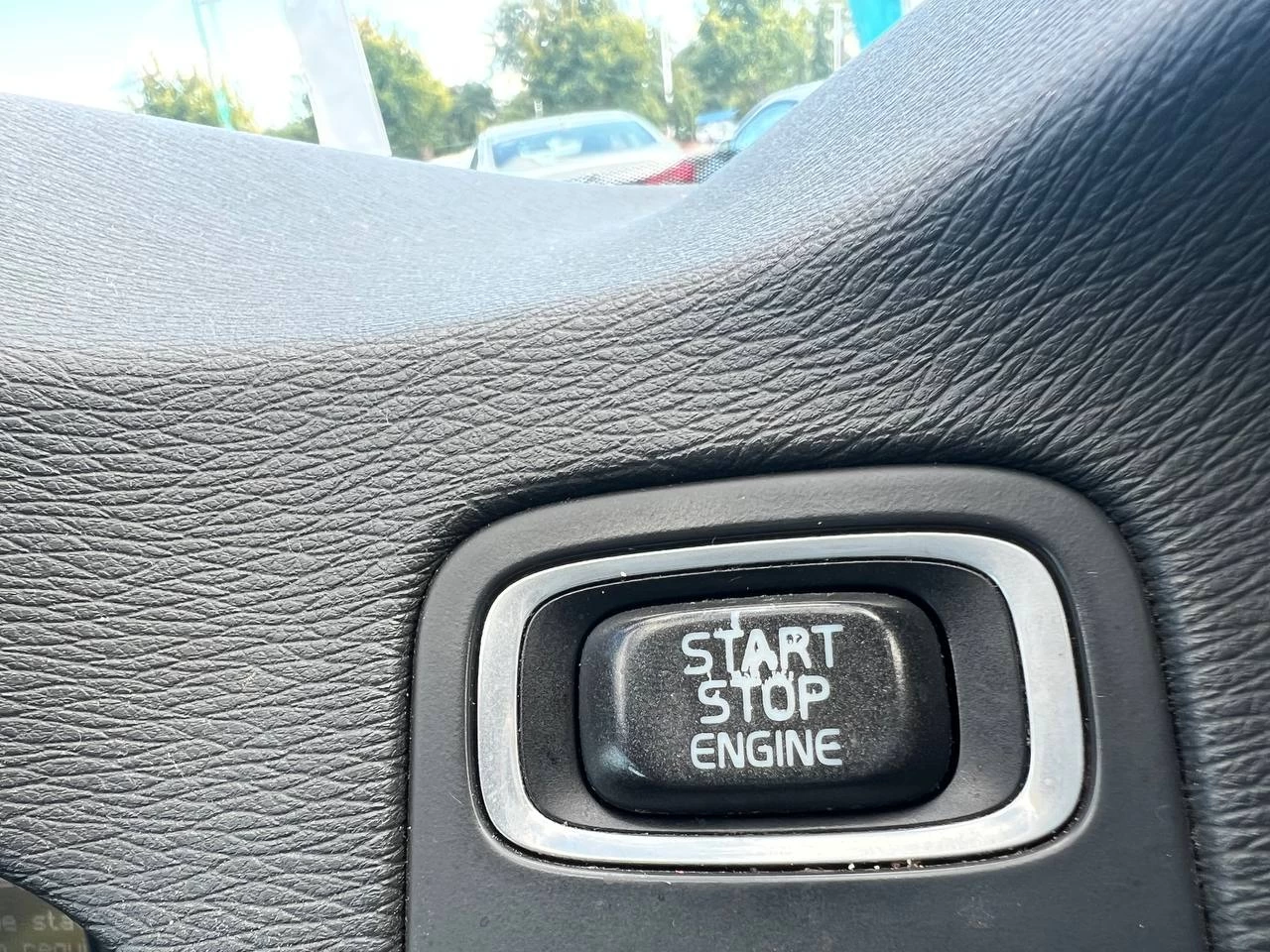 2012 Volvo XC70 T6**AWD**Toit Ouvrant**ALERTE D'ANGLE MORT**SIEGES EN CUIR**SIEGES CHAUFFANTS**SIEGES CHAUFFANTS ARRIERE**MAGS** Image principale