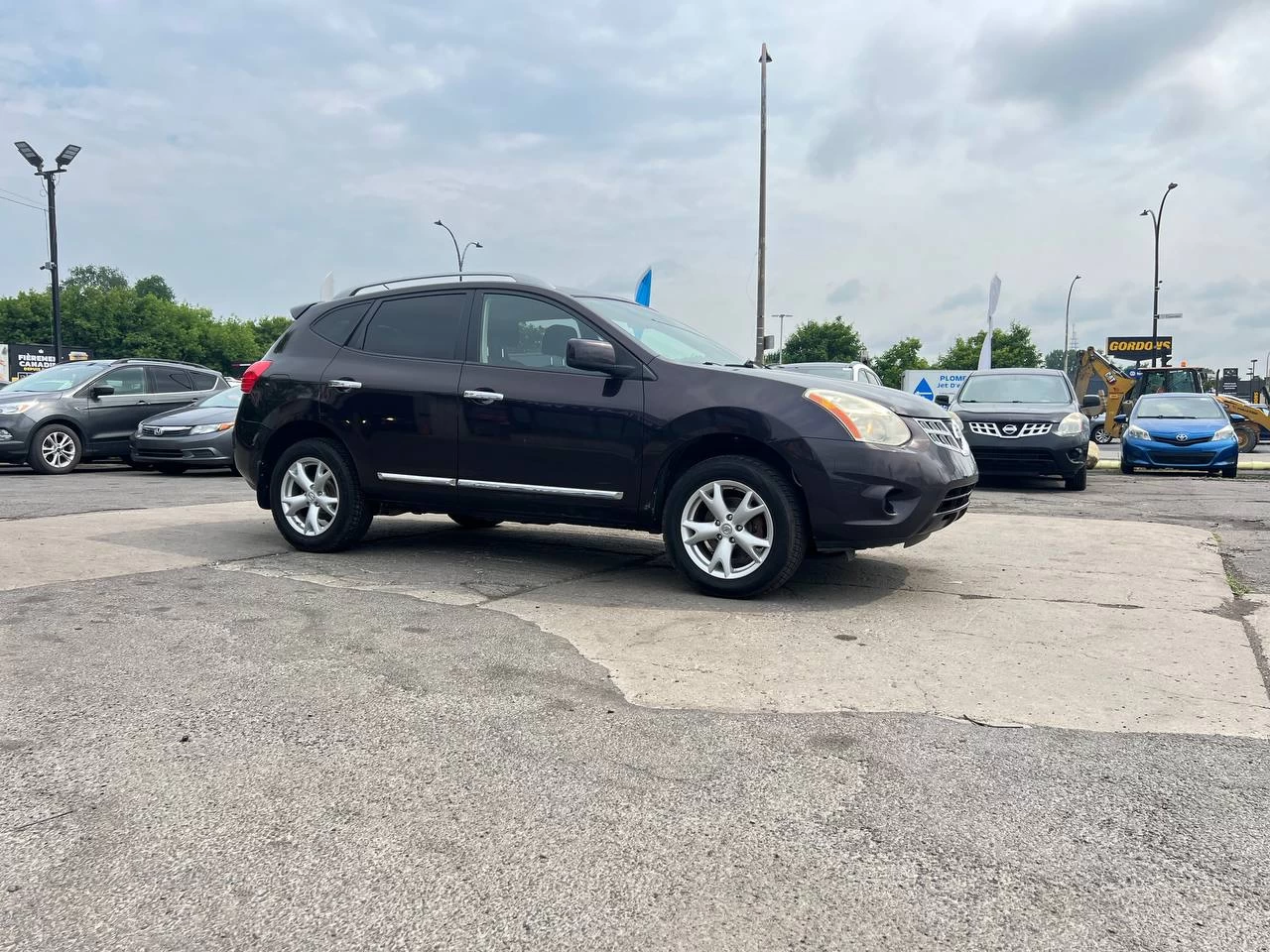 2011 Nissan Rogue SV**AWD**CAMERA DE RECULE**SIEGES CHAUFFNATS**MAGS** Main Image