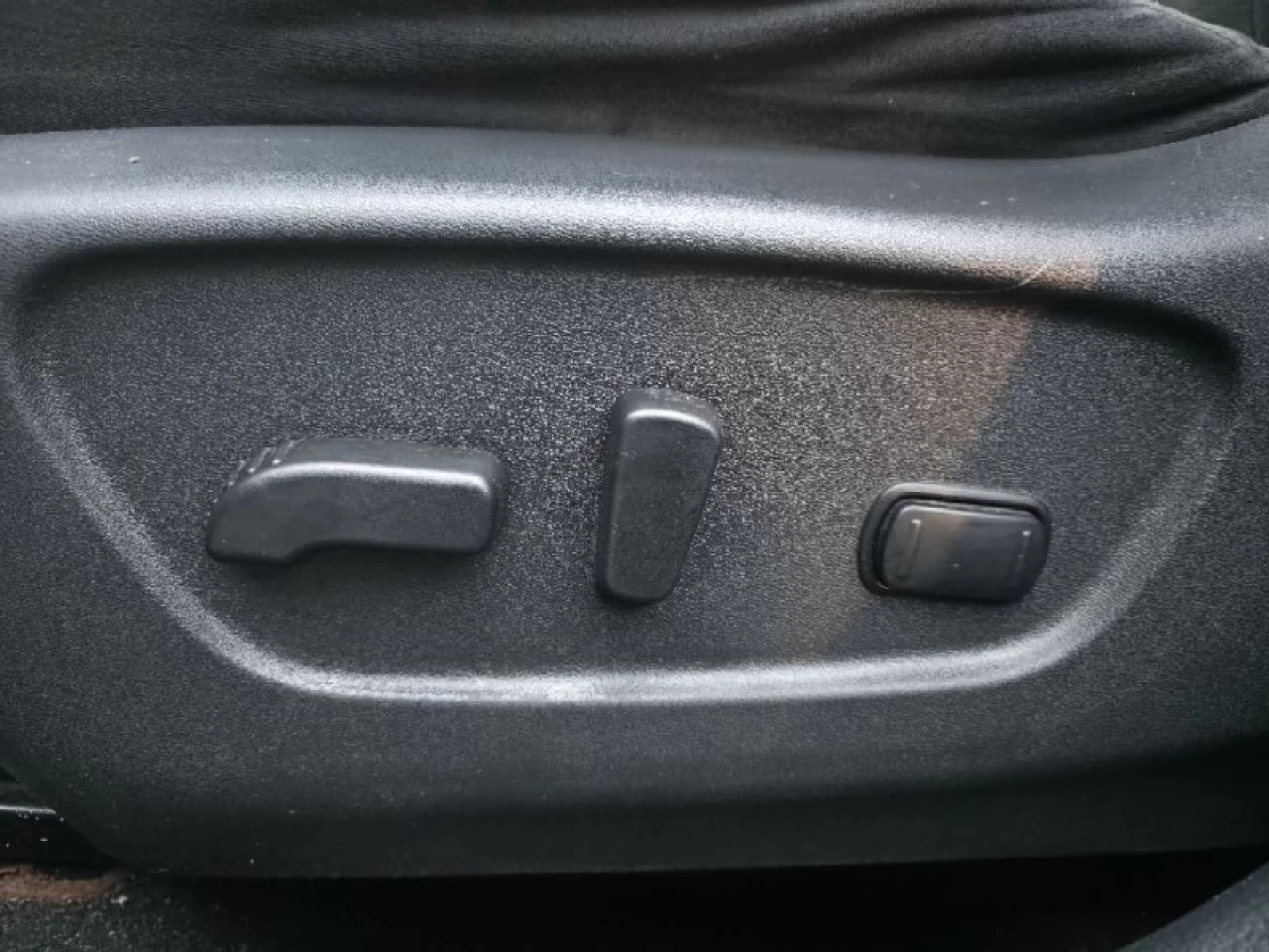 2015 Nissan Rogue **SV**TOIT PANORAMIQUE**CAMERA DE RECUL**SIEGES CHAUFFANTS**MAGS** Image principale