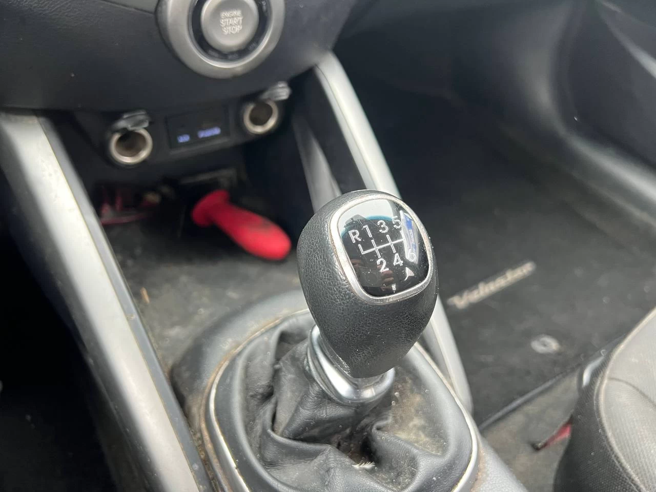 2013 Hyundai Veloster 3dr Cpe Man**Jamais Accidentee**SIEGES CHAUFFANTS**MAGS** Main Image