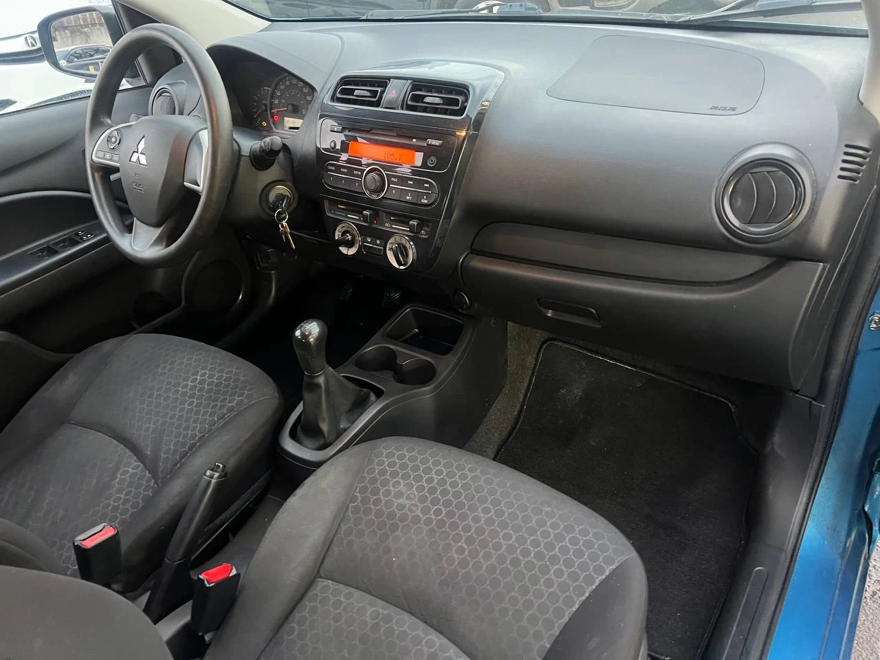 2015 Mitsubishi Mirage ES** Main Image