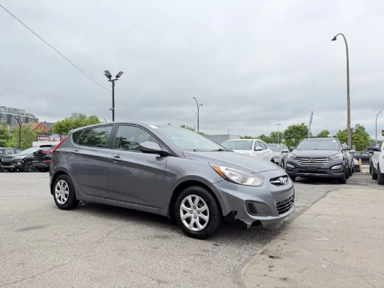 2014 Hyundai Accent GL**TRES BAS KILOMETRAGE**SIEGES CHAUFFNATS**PRIX EN SPECIAL** Image principale