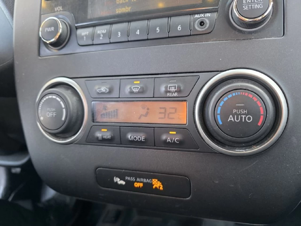 2015 Nissan LEAF SV**JAMAIS ACCIDENTEE**CAMERA DE RECUL**SIEGES CHAUFFANTS** Image principale