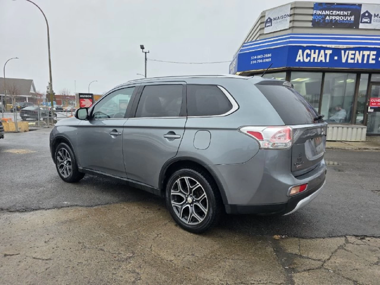2015 Mitsubishi Outlander **GT**JAMAIS ACCIDENTEE**7 PASSAGERS**CUIR**NAVI**CAMERA DE RECUL**SIEGES CHAIFFANTS**MAGS** Image principale
