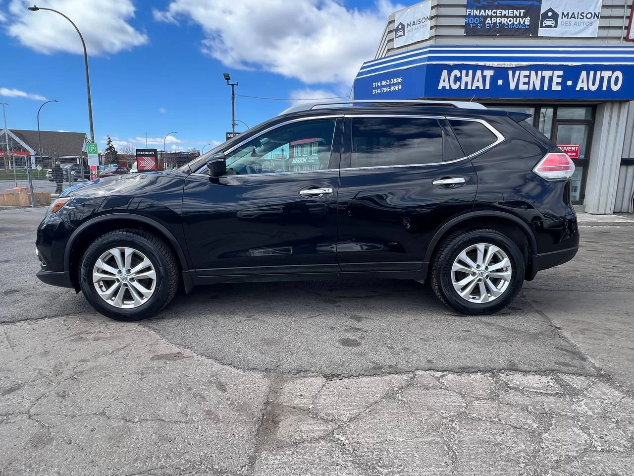 2016 Nissan Rogue SV**AWD**CAMERA DE RECULE**SIEGES CHAUFFNATS**Mags** Image principale