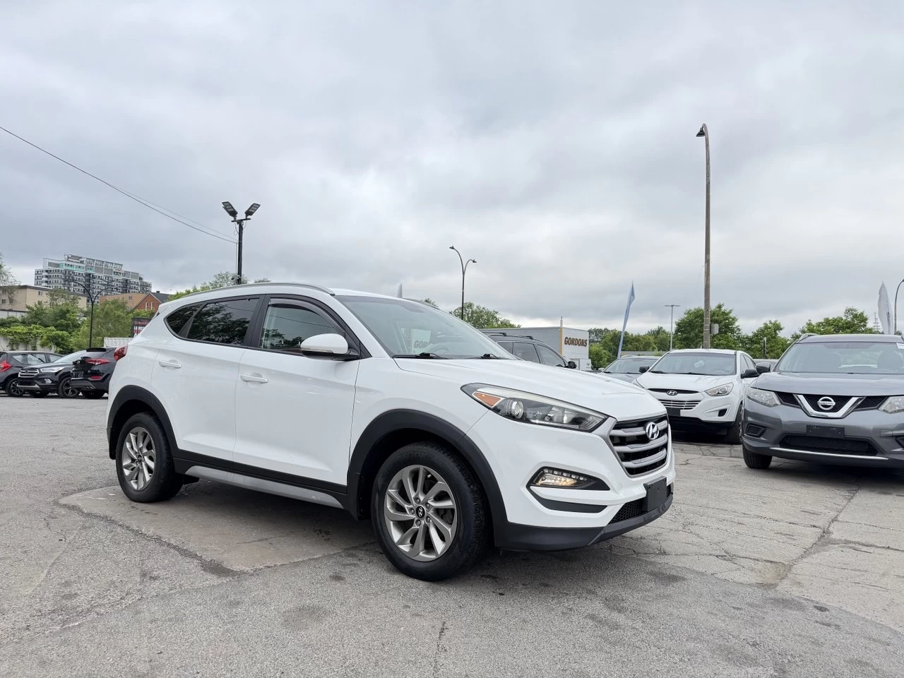 2017 Hyundai Tucson Premium**SAAQ Certifie**CAMERA DE RECUL**ANGLE MORT**SIEGES CHAUFFANTS**Volant Chauffant**MAGS Image principale