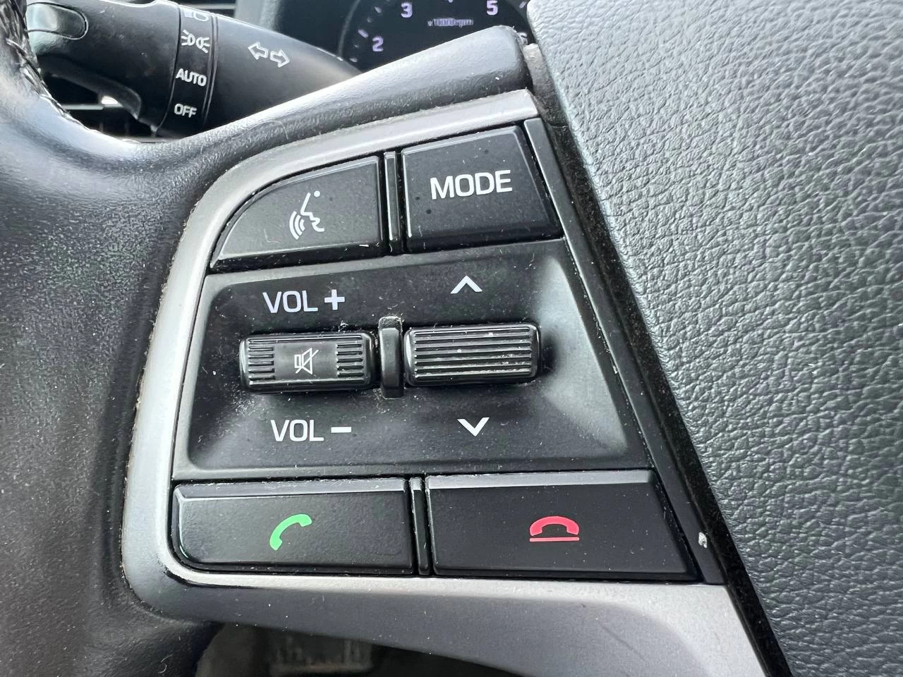 2017 Hyundai Elantra GL**SAAQ CERTIFIEE**CAR PLAY**SIEGES CHAUFFANTS**VOLANT CHAUFFANTS**CAMERA DE RECULE**MAGS**ANGLE MORT** Image principale