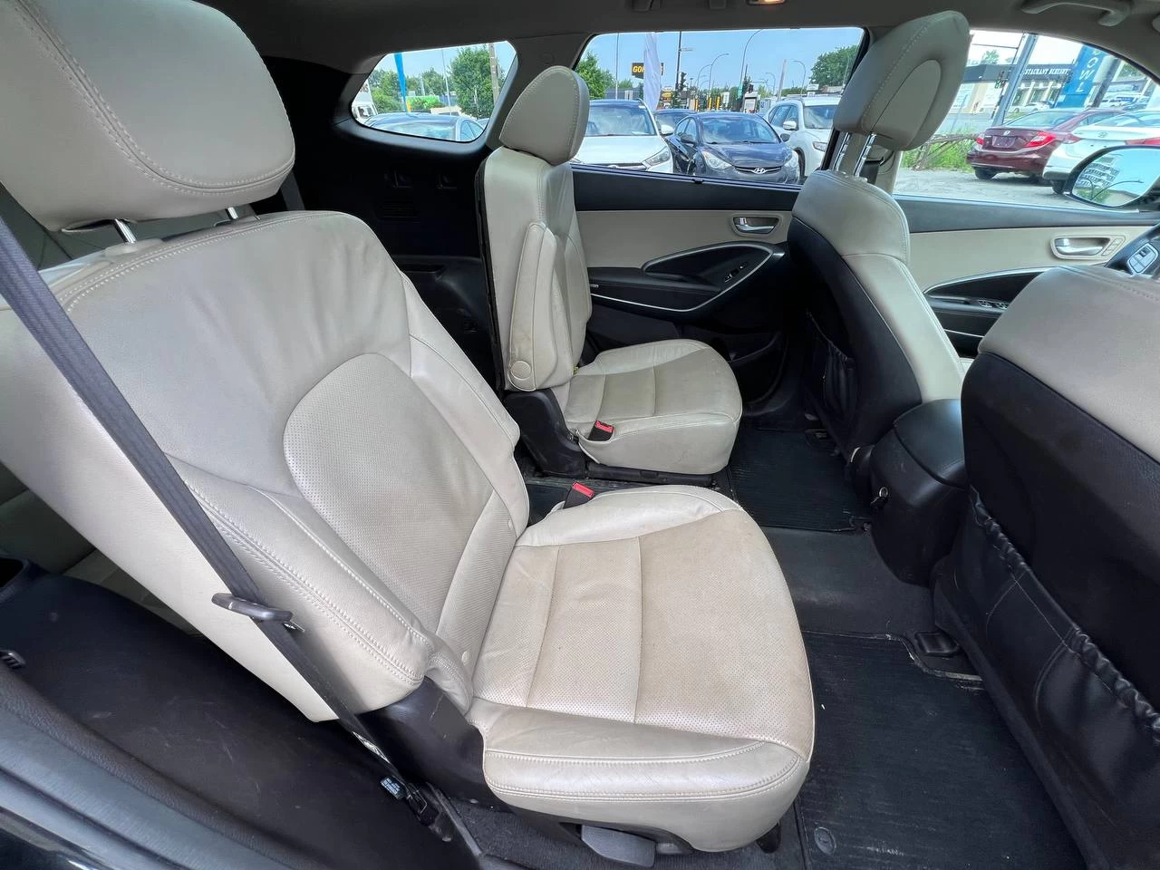 2016 Hyundai Santa Fe XL Luxury**6 PASSAGERS**AWD**Toit Ouvrant**CamÉra de Recul**SIEGES EN CUIR**Volant Chauffant**SIEGES CHAUFFANTS** Image principale