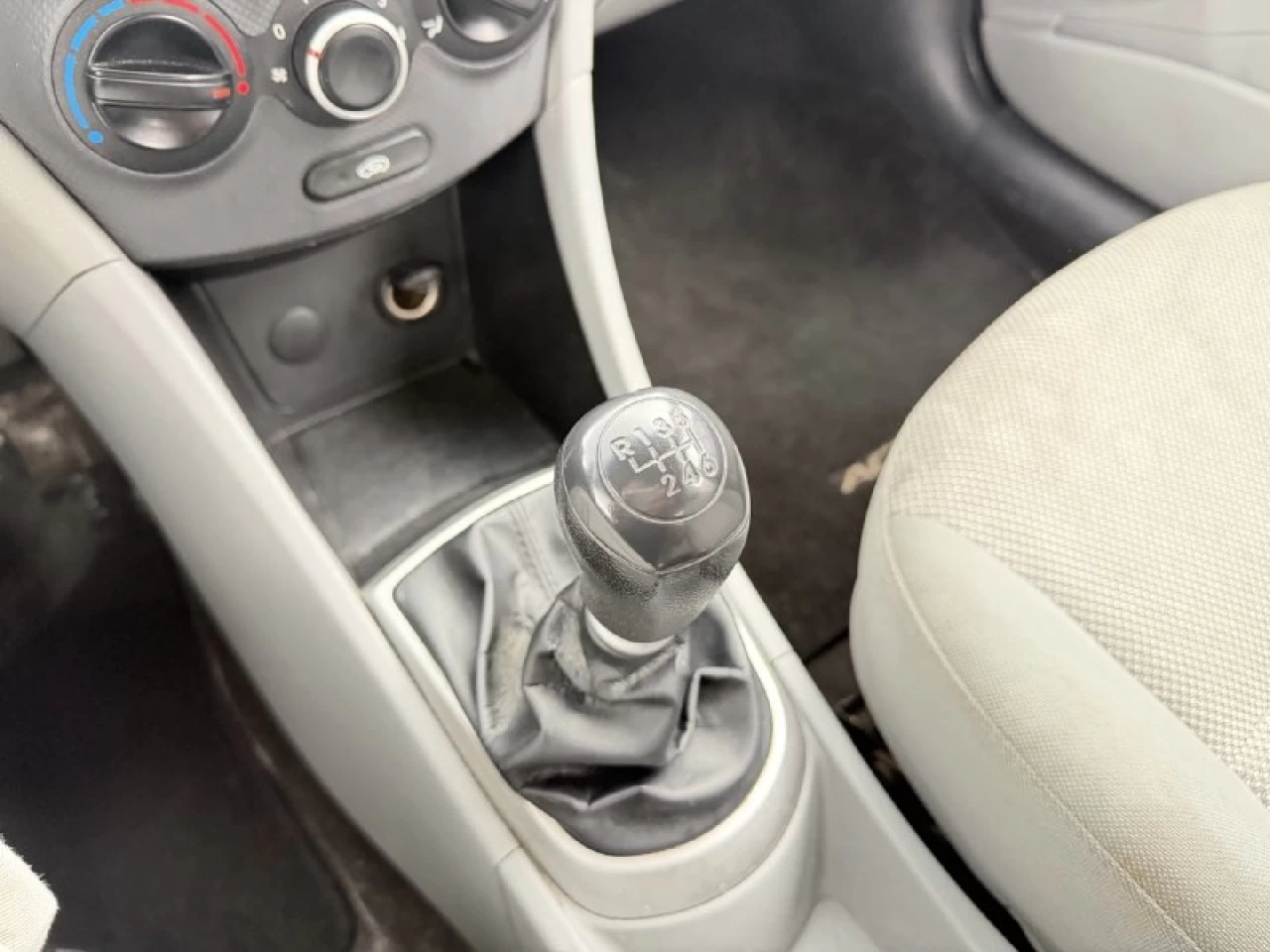 2014 Hyundai Accent L**PAS DE ROUILLE**BONNE CONDITION** Main Image