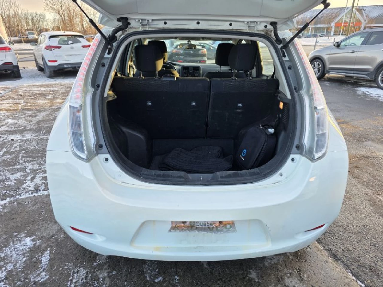 2015 Nissan LEAF SV**JAMAIS ACCIDENTEE**CAMERA DE RECUL**SIEGES CHAUFFANTS** Image principale