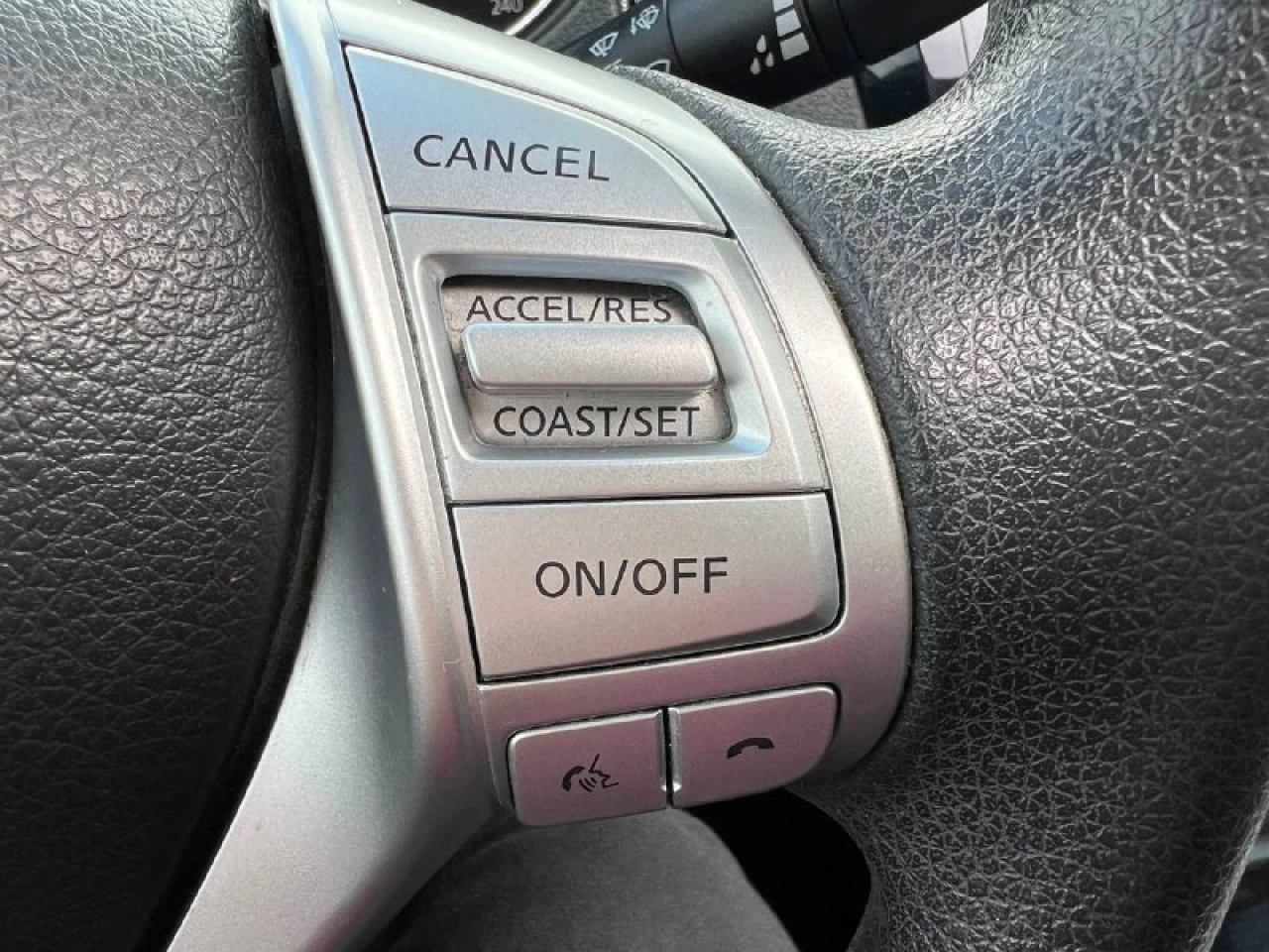 2014 Nissan Rogue SV**AWD**TOIT OUVRANT PANORAMIQUE**CAMERA DE RECULE**SIEGES CHAUFFNATS** Image principale