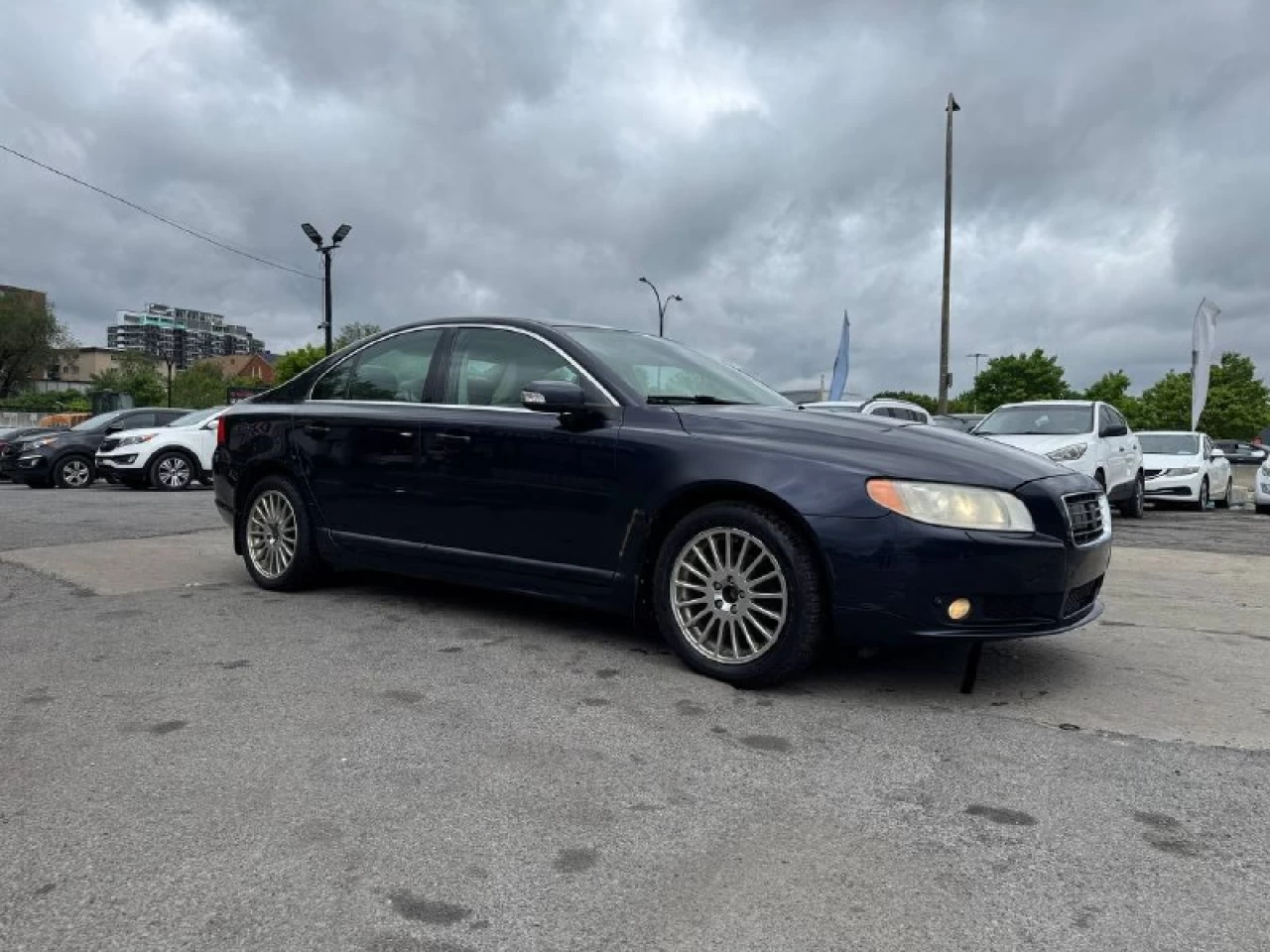2008 Volvo S80 S80 3.2 AWD **TOIT OUVRANT**SIÈGES VENTILLÉS & CHAUFFANTS**CUIR**DÉTECTEUR D'ANGLES MORTS**PUSH TO START**KEYLESS ENTRY**RÉGULATEUR DE VITESSE ADAPTATIF**SIÈGES ÉLÉCTRIQUES** Image principale