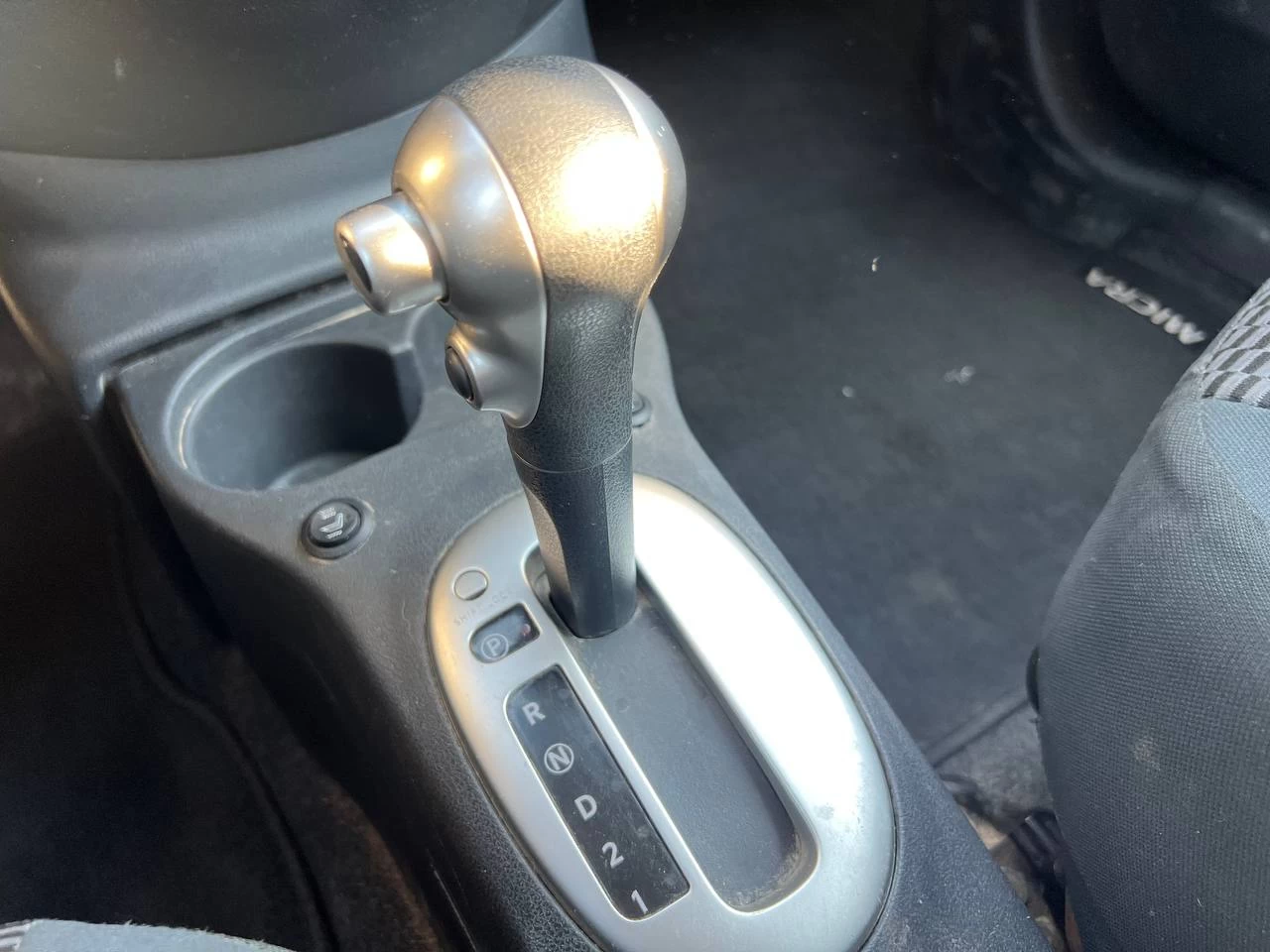 2015 Nissan Micra SV**CAMERA DE RECUL**SIEGES CHAUFFANTS**REG DU VITESSE*** Image principale