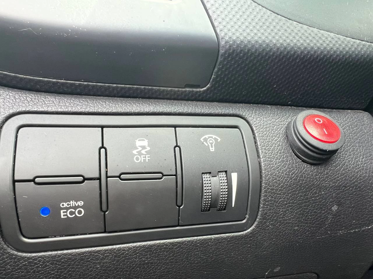 2013 Hyundai Accent GLS**Toit Ouvrant**SIEGES CHAUFFANTS**dÉmarreur a distance** Image principale