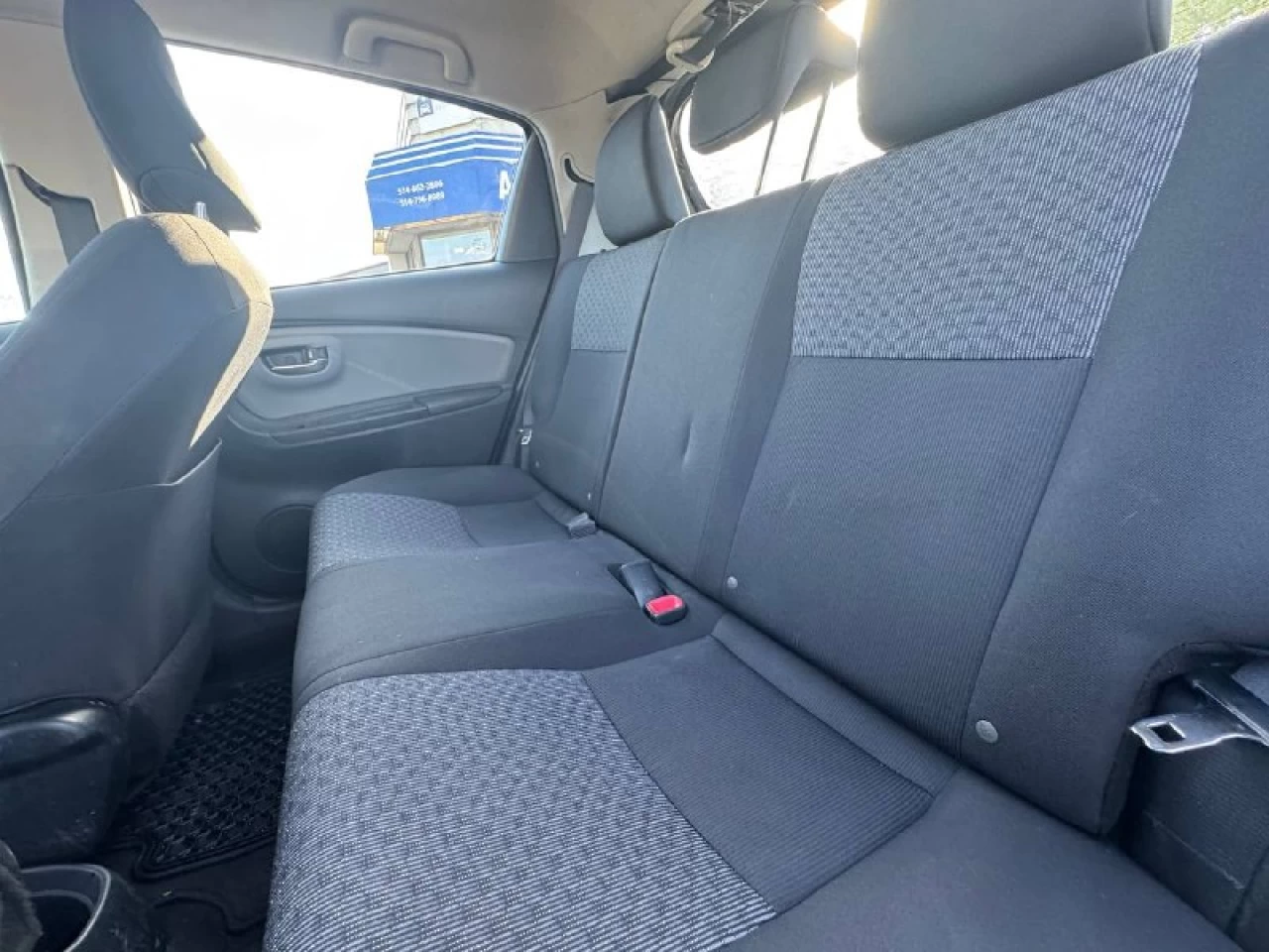 2016 Toyota Yaris LE**Jamais Accidente** Image principale
