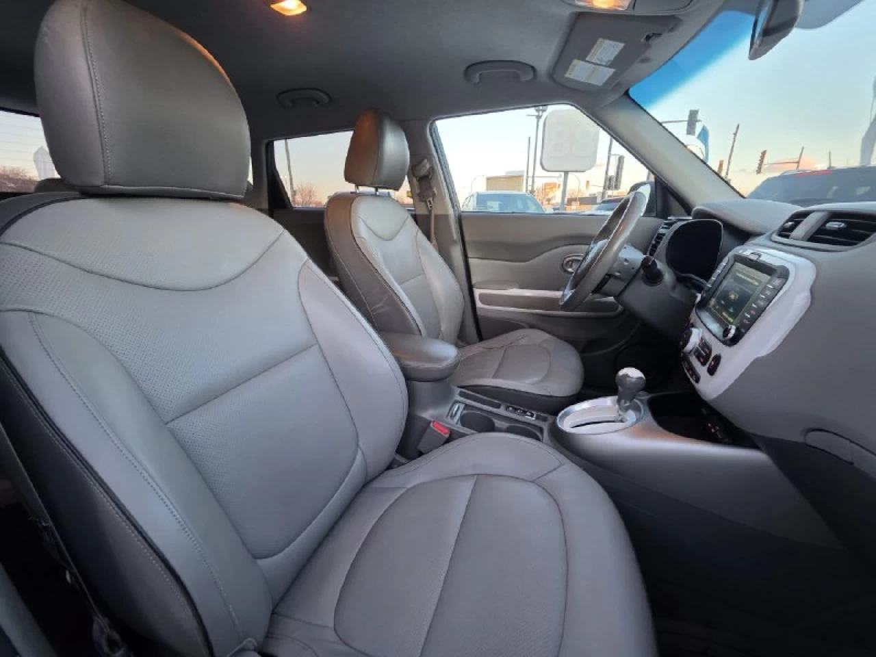 2016 Kia Soul EV **DELUXE**JAMAIS ACCIDENTEE**NAVI**CAMERA DE RECUL**SIEGES VOLANT CHAUFFANTS**MAGS** Main Image