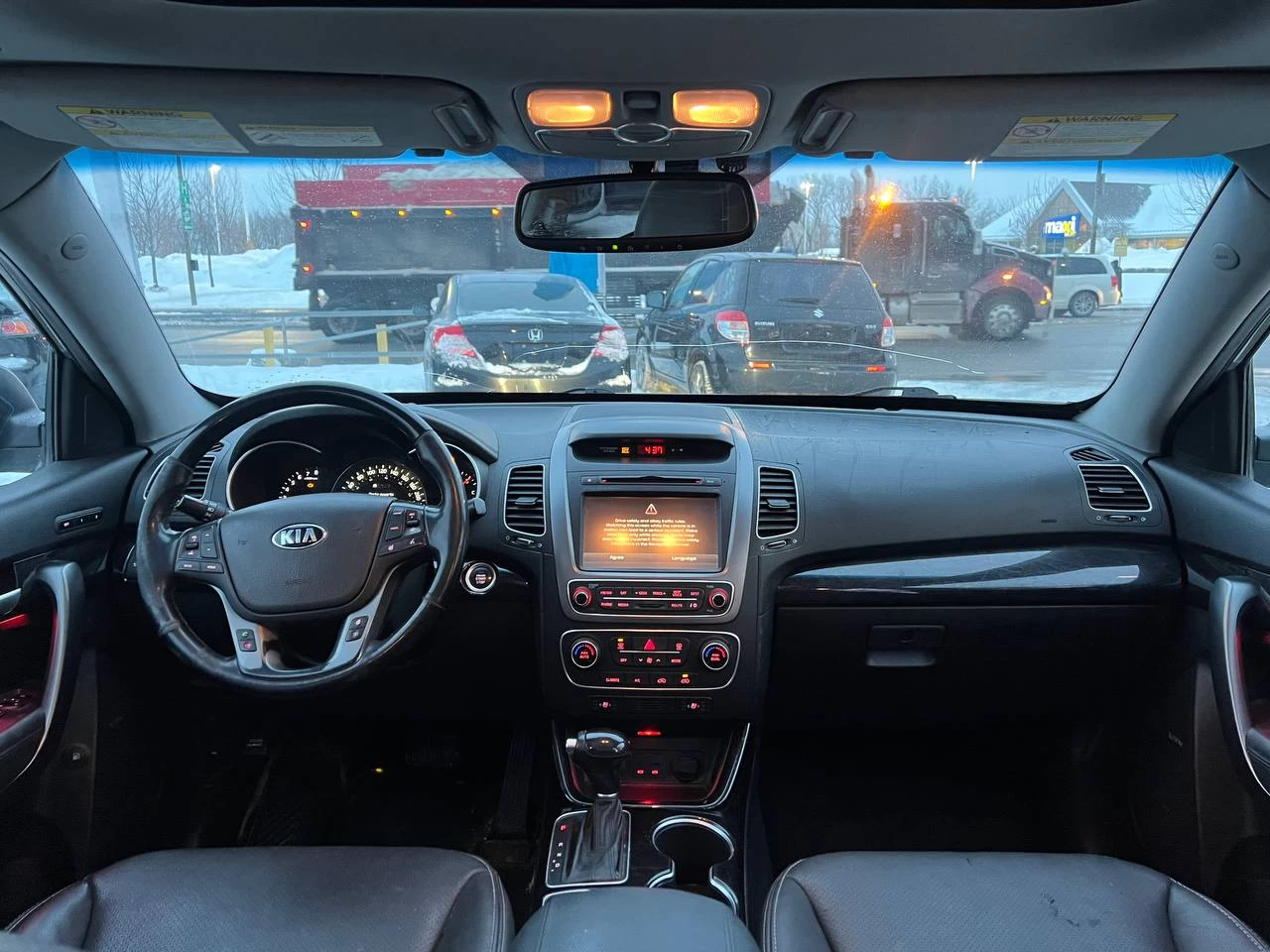 2014 Kia Sorento SX**JAMAIS ACCIDENTEE**AWD**TOIT OUVRANT PANAROMIQUE**CAMERA DE RECULE**NAVI**SIEGES EN CUIR**SIEGES CHAUFFANTS AVANT ET ARRIERE**SiÈge VentilÉ**VOLANT CHAUFFANT**Alerte d’angle mort** Main Image