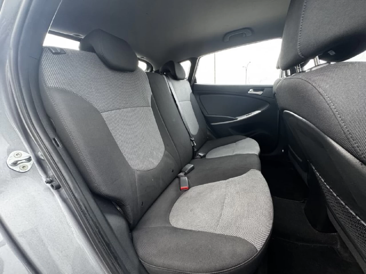 2014 Hyundai Accent GL**TRES BAS KILOMETRAGE**SIEGES CHAUFFNATS**PRIX EN SPECIAL** Image principale