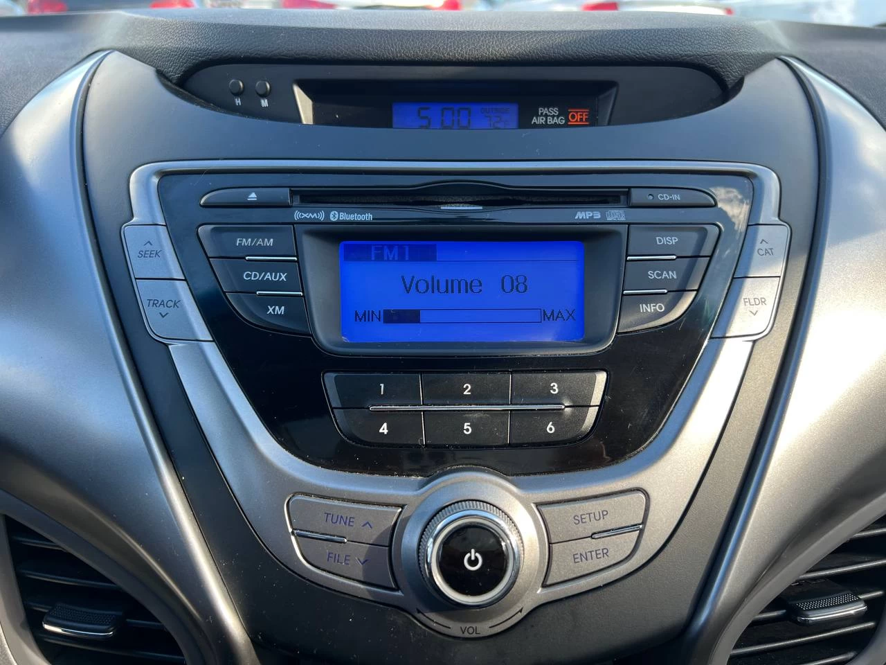 2013 Hyundai Elantra GLS**Toit Ouvrant**SIEGES CHAUFFANTS**SIEGES CHAUFFANTS ARRIERE**MAGS** Image principale