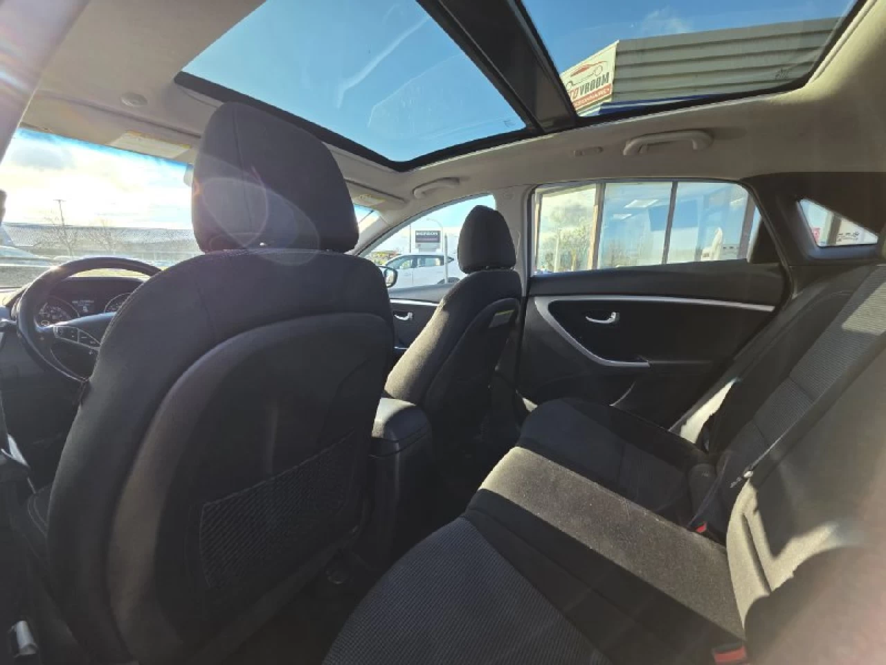 2013 Hyundai Elantra GT GLS**JAMAIS ACCIDENTEE**TOIT OUVRANT**SIÈGES CHAUFFANTS**MAGS**ACTIVE ECO** Main Image