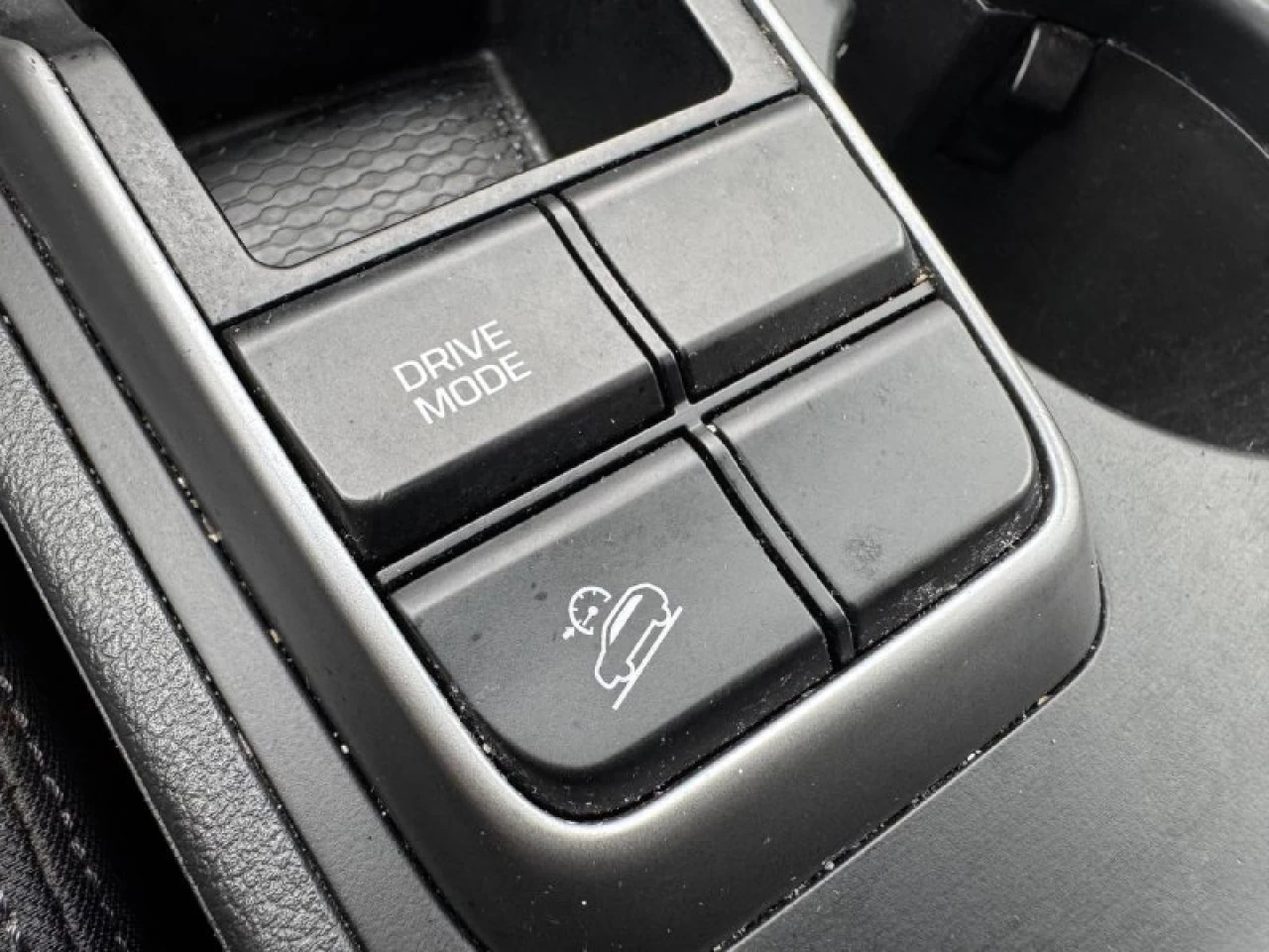 2016 Hyundai Tucson Premium **SIÈGES CHAUFFANTS AVANT ET ARRIÈRE**CAMERA DE RECUL**DÉTÉCTEUR D'ANGLES MORTS** Main Image