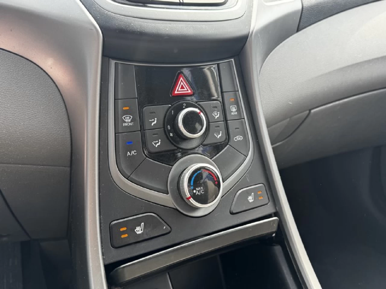 2014 Hyundai Elantra GL**SIEGES CHAUFFANTS**DÉmarreur À Distance** Image principale