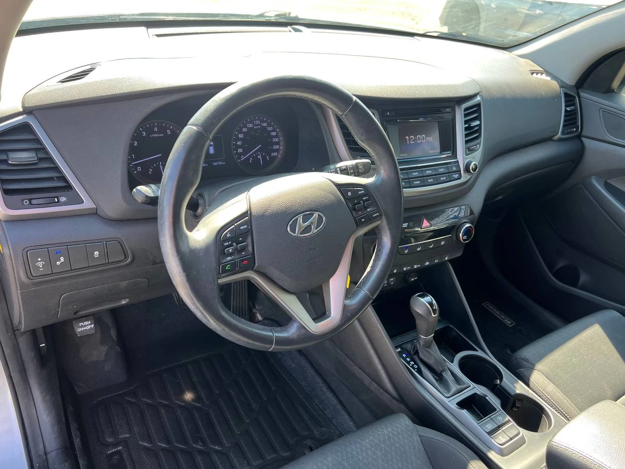 2017 Hyundai Tucson Premium**AWD**SAAQ CERTIFIEE**CamÉra de Recul**Volant Chauffant**SIEGES CHAUFFNATS AVANT ET ARRIERE**ANGLE MORT**MAGS** Image principale