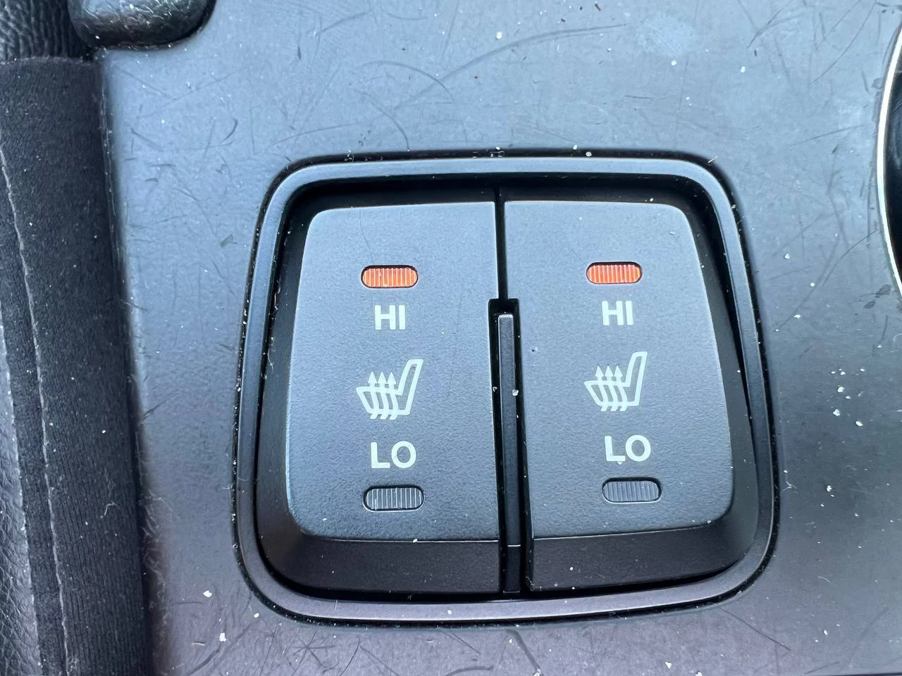 2012 Hyundai Sonata Limited**Jamais Accidente****TOIT OUVRANT PANORAMIQUE**SIEGE EN CUIR**SIEGES CHAUFFANTS**SIEGES CHAUFFANTS ARRIER**MAGS** Main Image