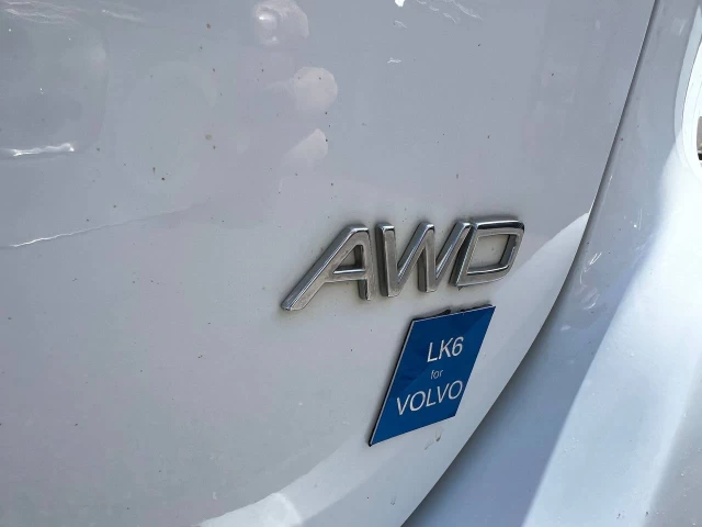 Volvo XC60 3.2**AWD**Toit Ouvrant Panaromique**SIEGES EN CUIR**SIEGES CHAUFFANTS**SIEGES CHAUFFANTS ARRIERE**VOLANT CHAUFFANTS**MAGS** 2014