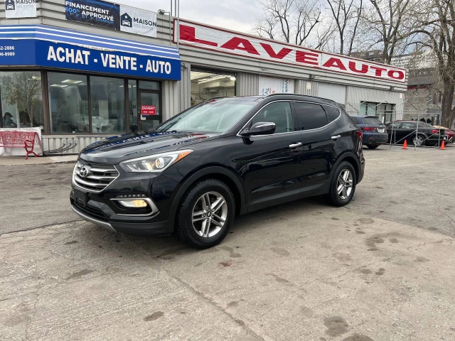 Hyundai Santa Fe Sport SE**AWD**SAAQ CERTIFIEE**TOIT OUVRANT PANORAMIQUE**SIEGE EN CUIR**CAMERA DE RECUL**SIEGES CHAUFFNATS AVANT ET ARRIERE**Volant Chauffant**Alerte d'angle Mort**MAGS** 2017