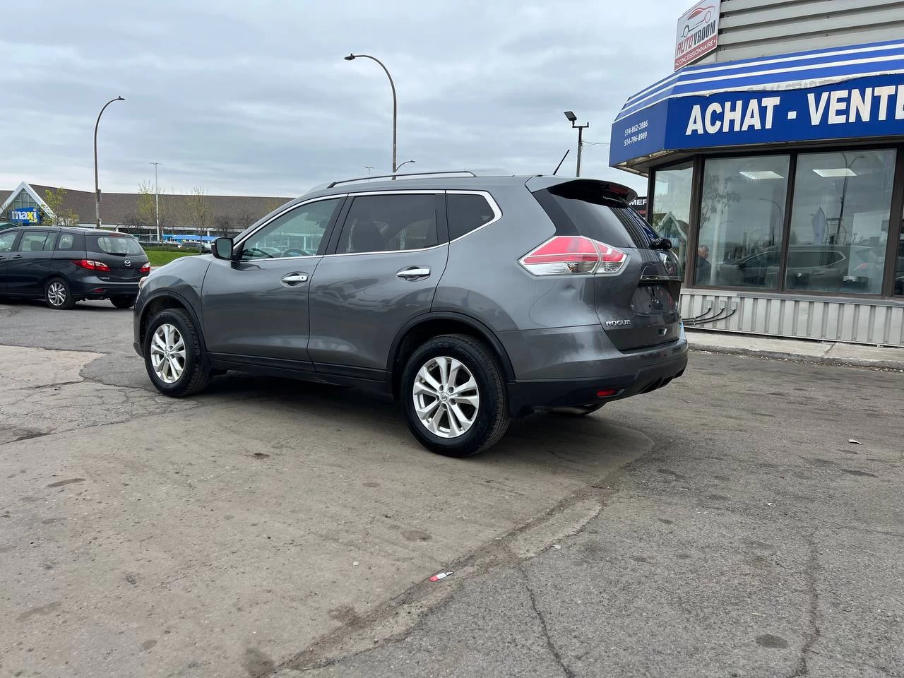 2015 Nissan Rogue SV**AWD**CERTIFIÉ Par la SAAQ**TOIT PANORAMIQUE**CAMERA DE RECULE**SIEGES CHAUFFANTS** Image principale