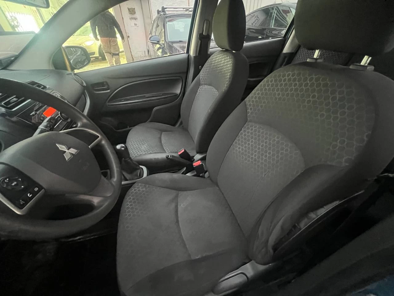 2015 Mitsubishi Mirage ES** Main Image
