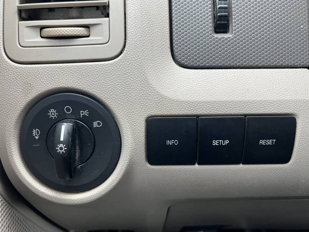 2008 Ford Escape **********SELLING FOR PARTS********** Image principale