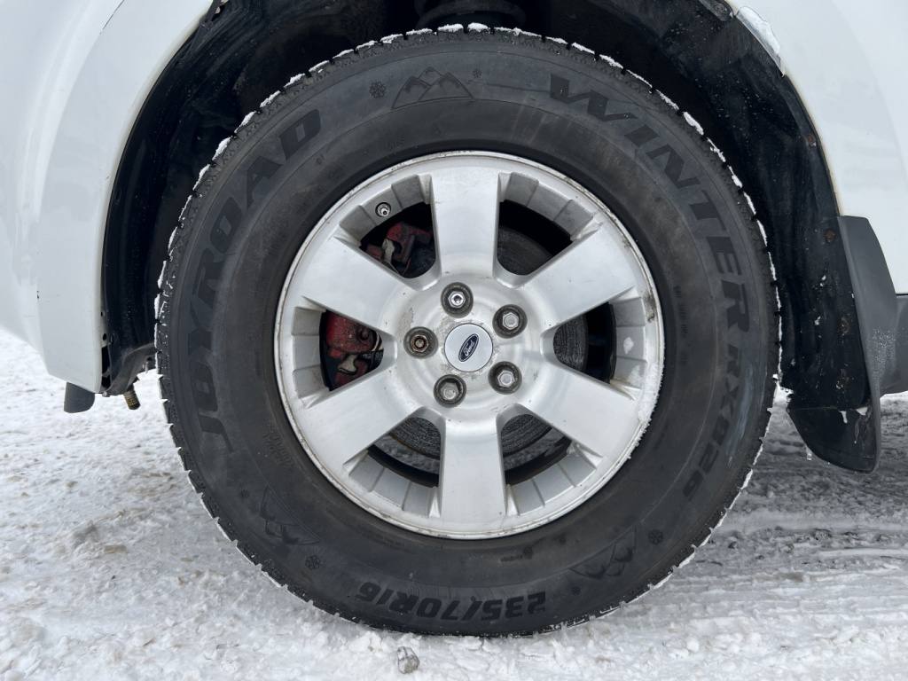 2008 Ford Escape **********SELLING FOR PARTS********** Image principale